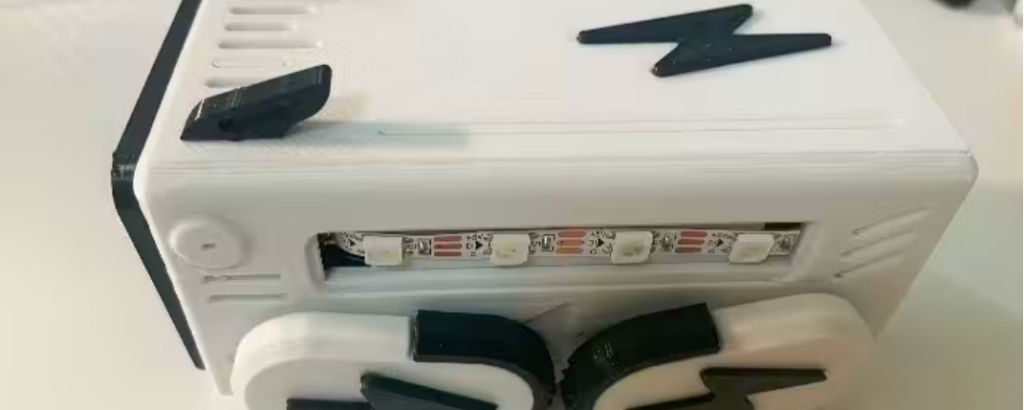 复刻stm32闪电狗桌宠