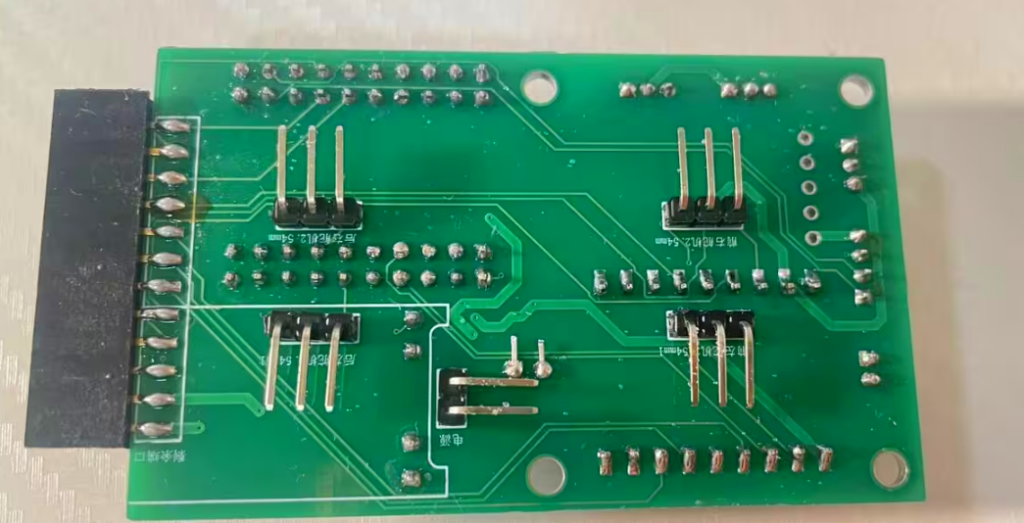 复刻stm32闪电狗桌宠