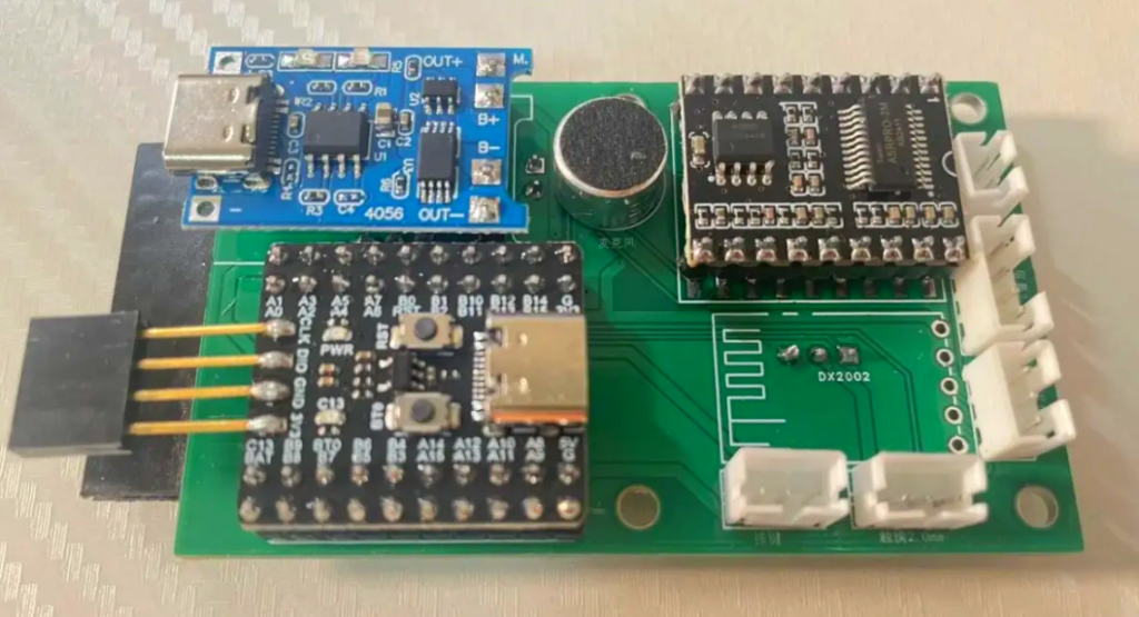 复刻stm32闪电狗桌宠